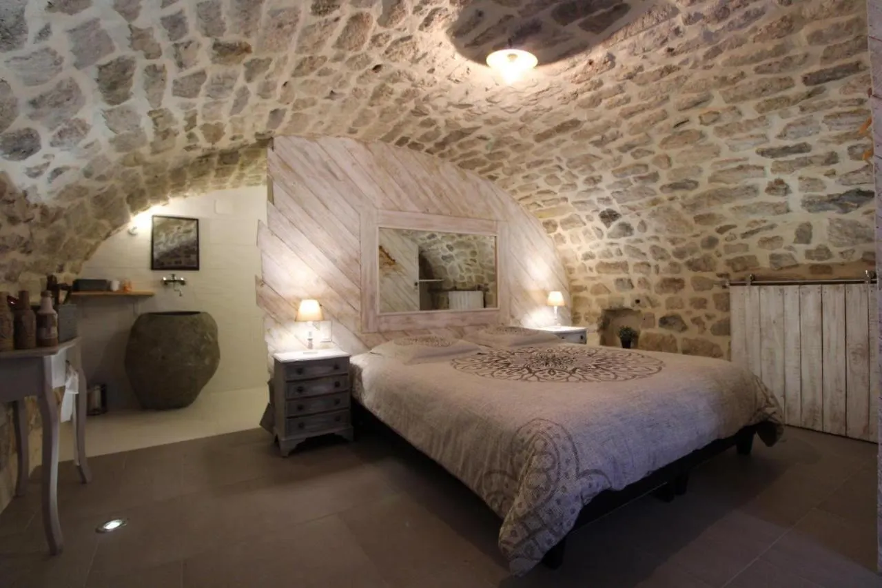 Domaine Des Hauts De Vernon Vernon  0*, Vernon (Ardeche) France