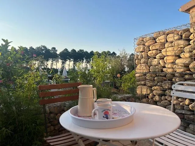 Le Pressoir De La Deveze Hotel Vernon  0*, Vernon (Ardeche) Frankrijk
