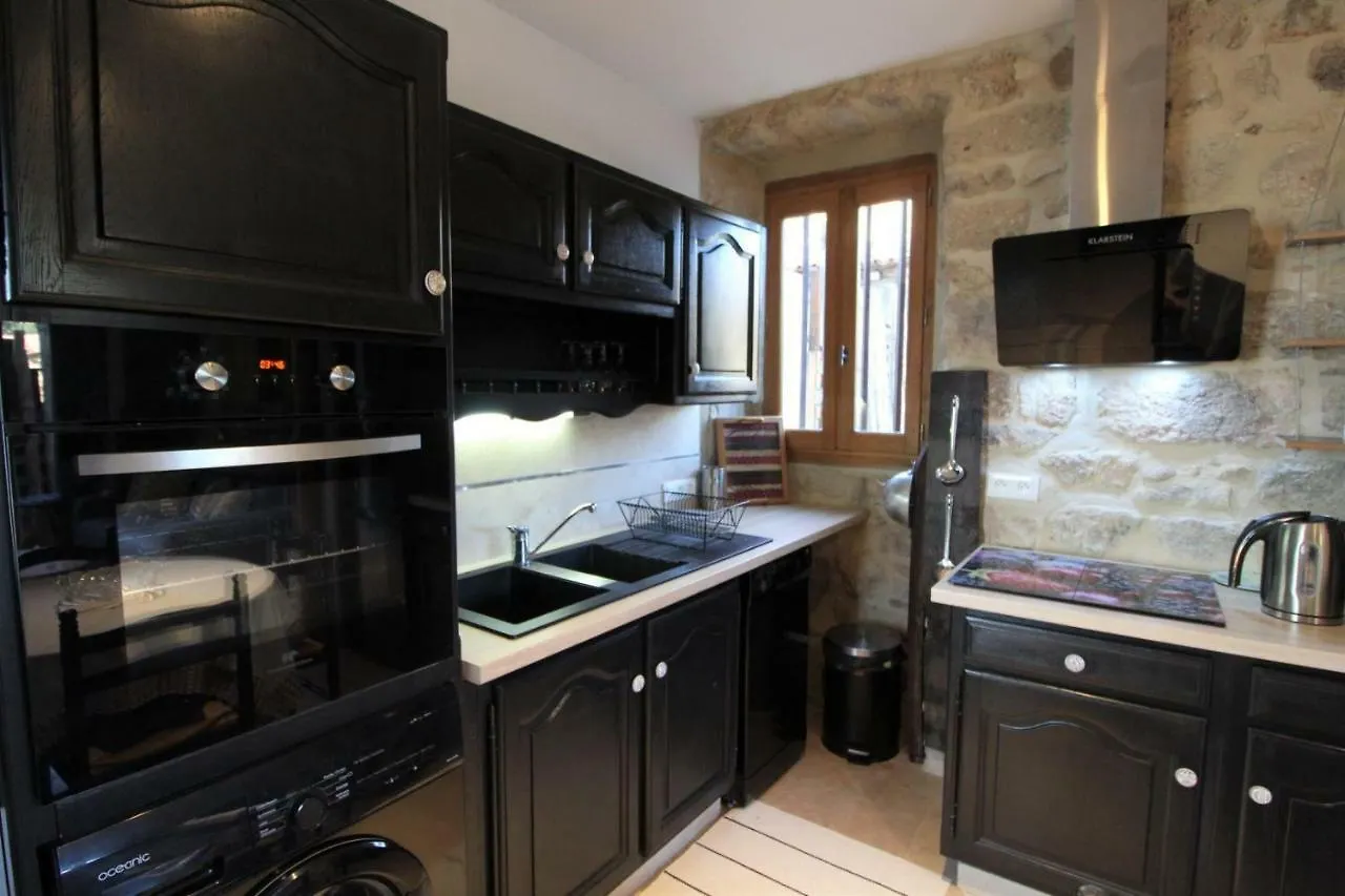 Domaine Des Hauts De Vernon Vernon  0*, Vernon (Ardeche)